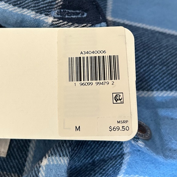 Levi’s - Oversized Flannel - Picture 3 of 4